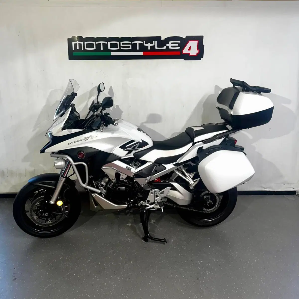 Honda Crossrunner Travel Edition ABS (2015 - 18) (2)