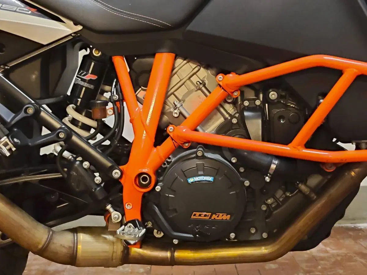 KTM 1090 Adventure R (2017 - 19) (4)