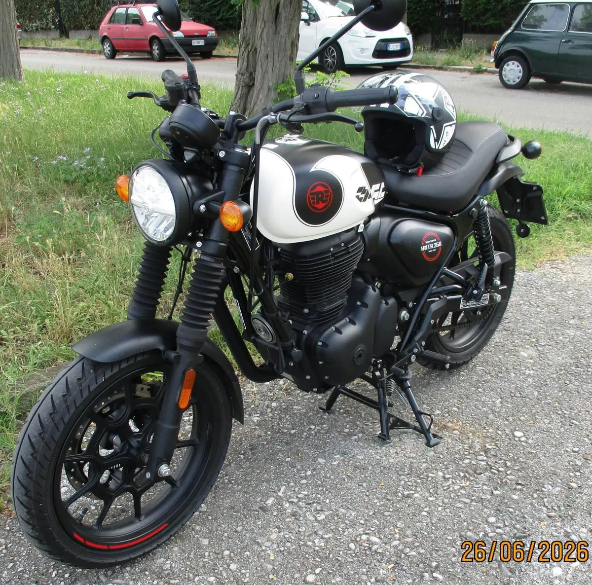 Royal Enfield HNTR 350 (2022 - 26) (2)