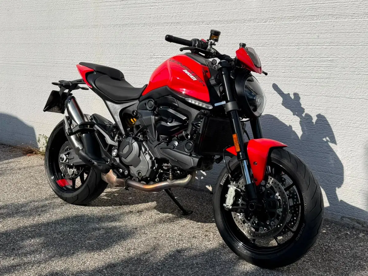 Ducati Monster 937 + (2021 - 25) (3)