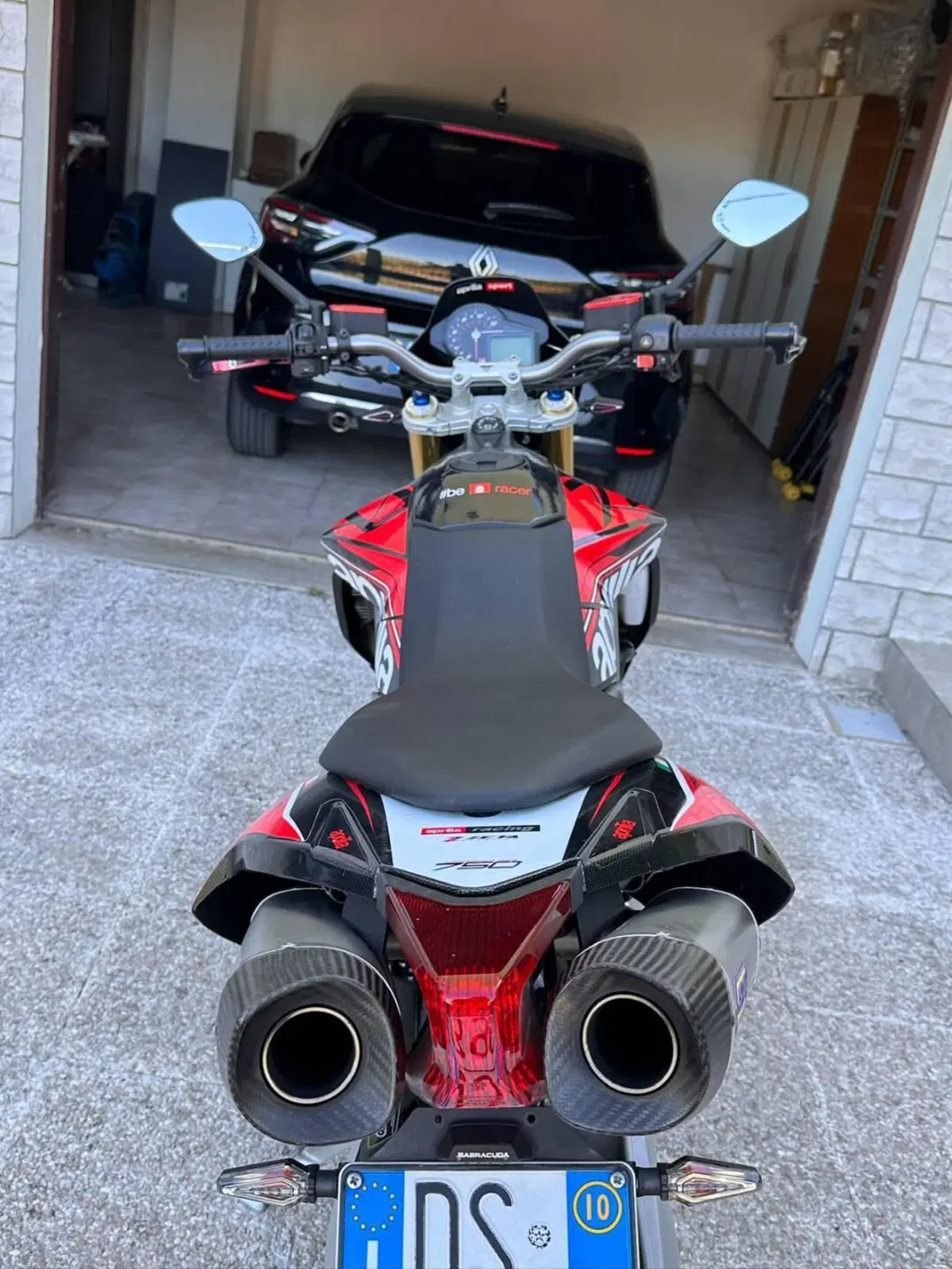 Aprilia Dorsoduro 750 (2009 - 14) (6)