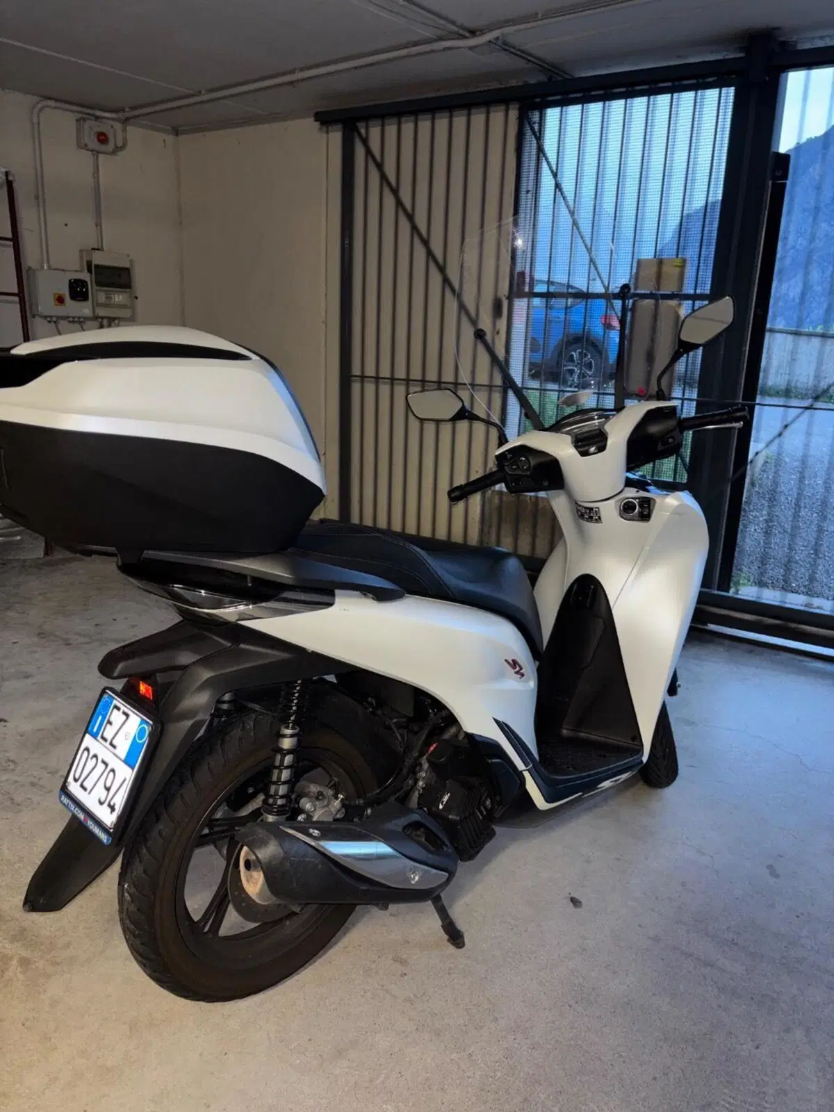 Honda SH 125i Sport (2022 - 23) (4)