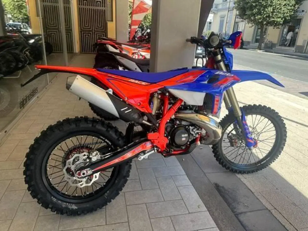 Betamotor RR 300 2T Enduro Race (2027) (3)