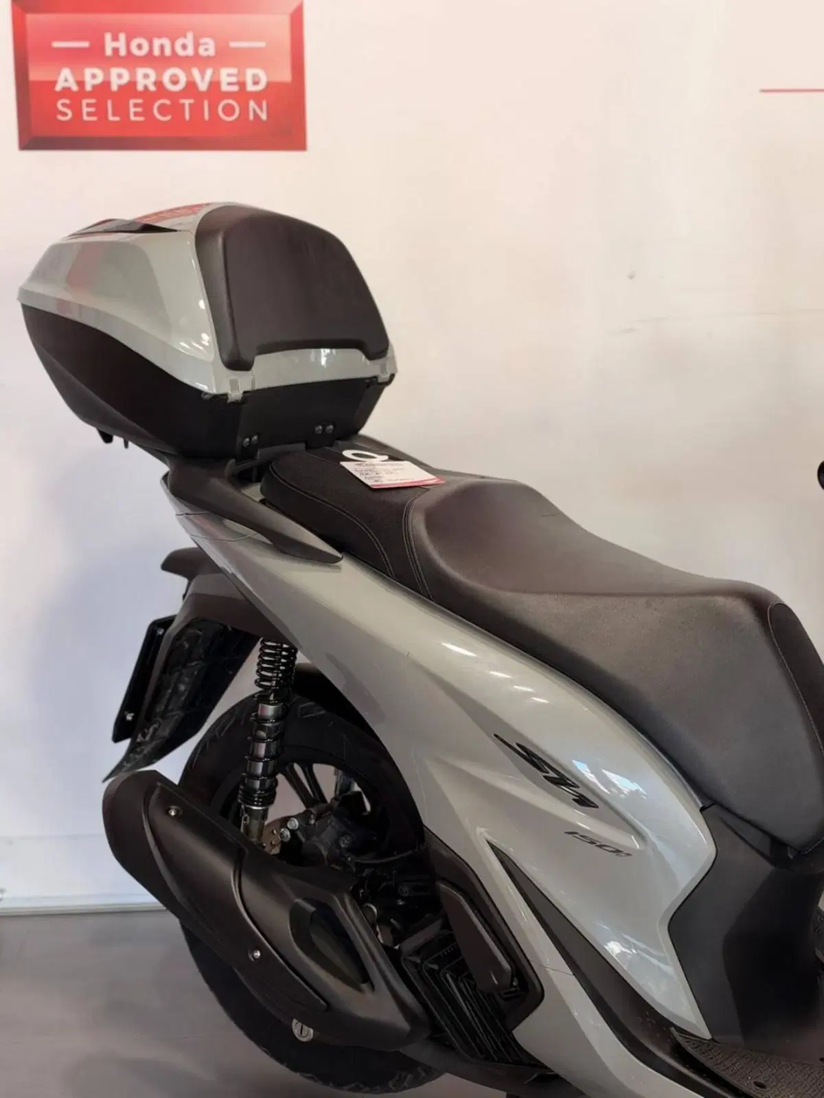 Honda SH 150i (2024 - 25) (2)