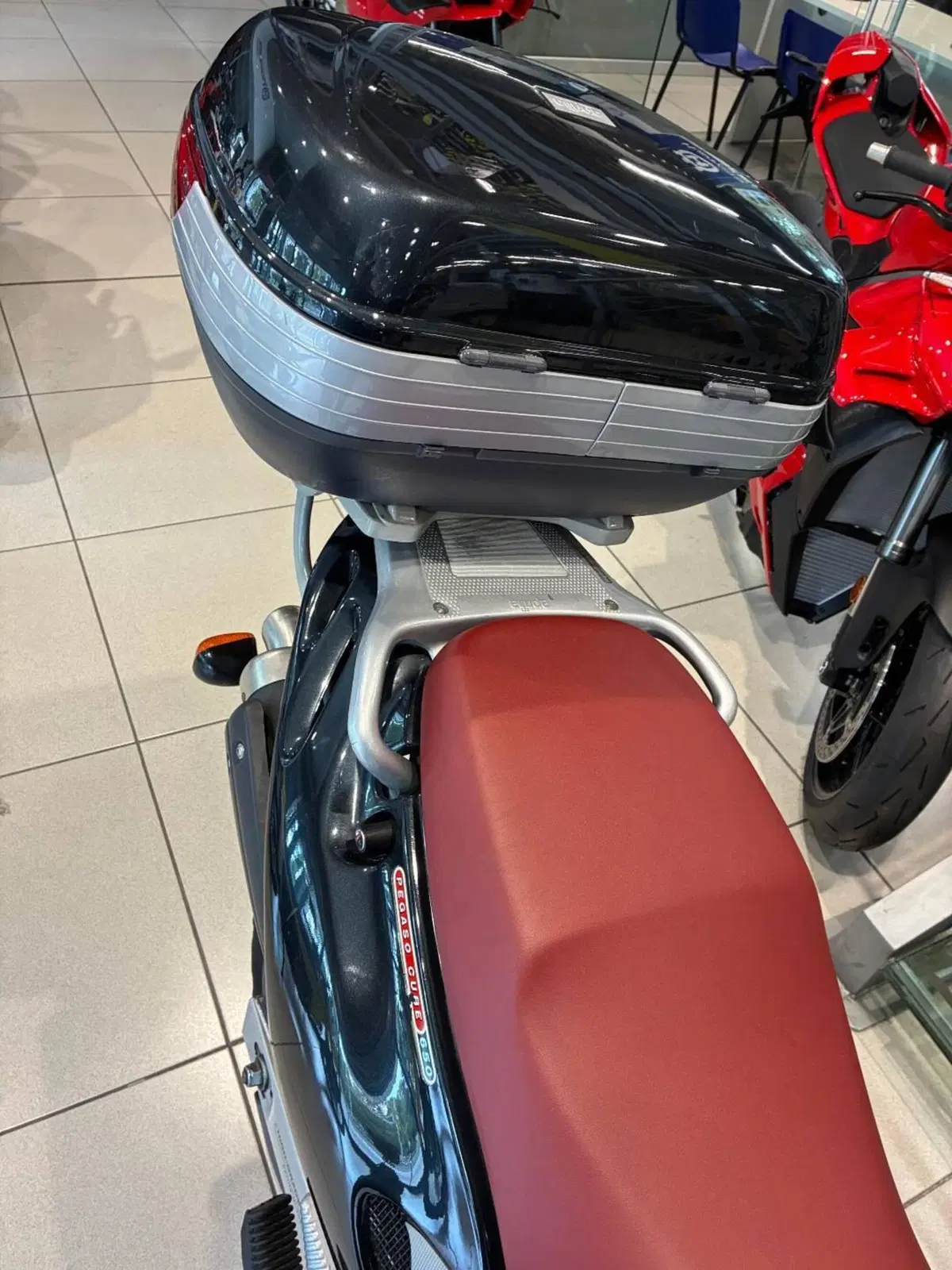 Aprilia Pegaso 650 (1997 - 00) (7)