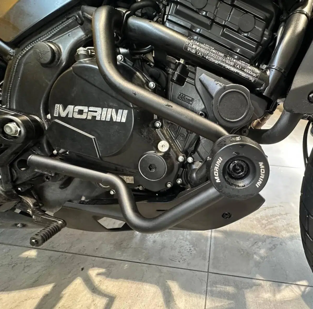 Moto Morini SEIEMMEZZO SCR (2022 - 26) (5)