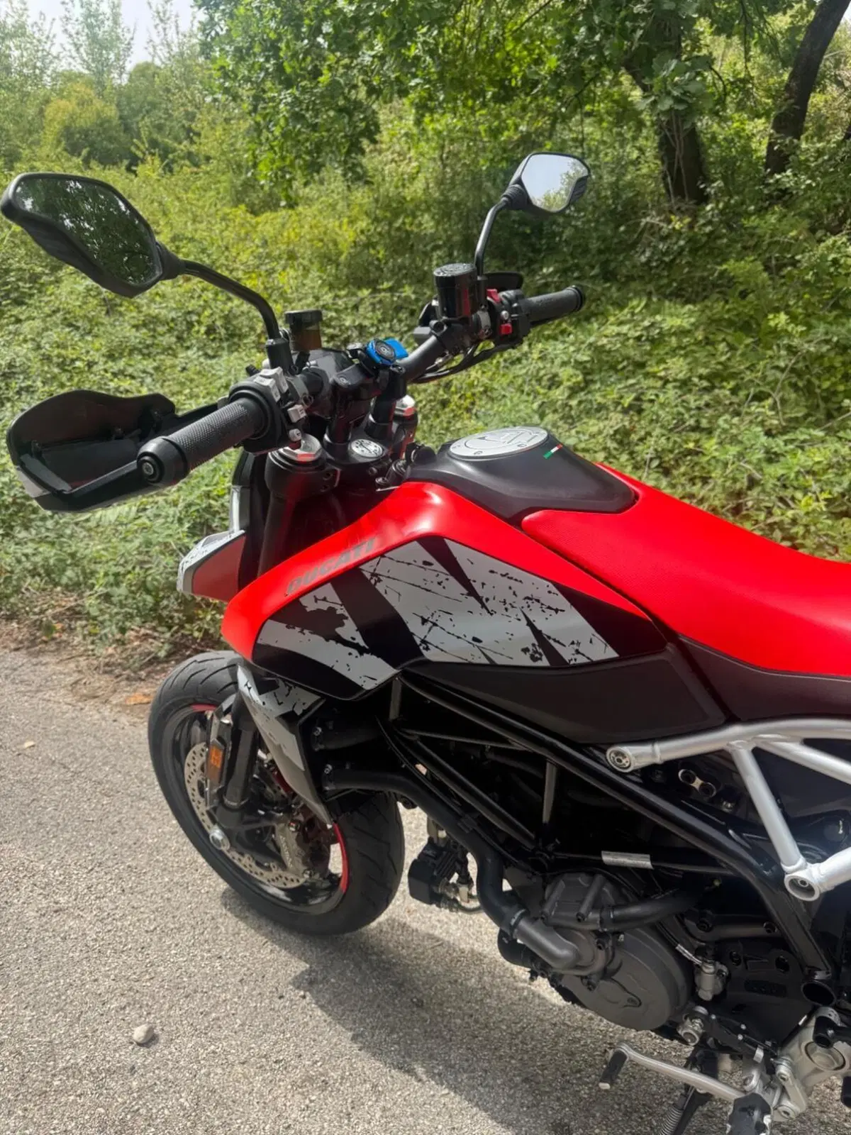 Ducati Hypermotard 950 RVE (2022 - 25) (3)