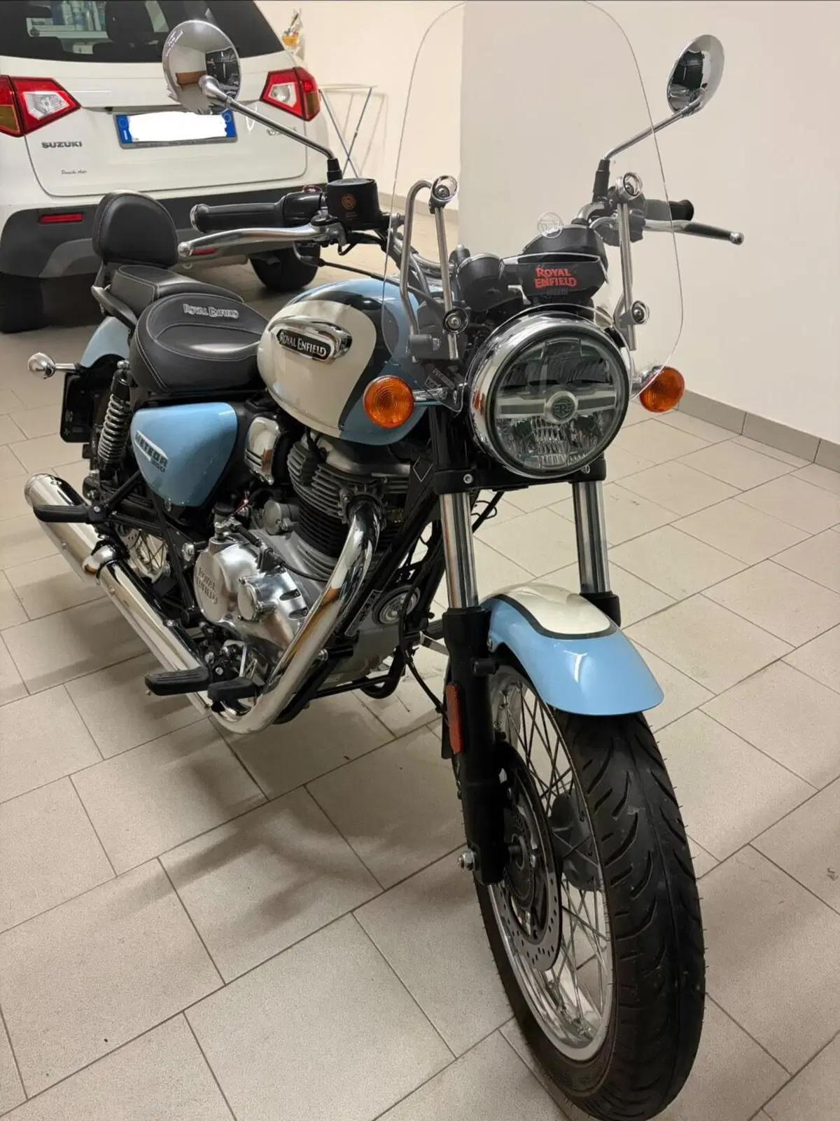 Royal Enfield Meteor 350 Aurora (2024 - 26) (4)