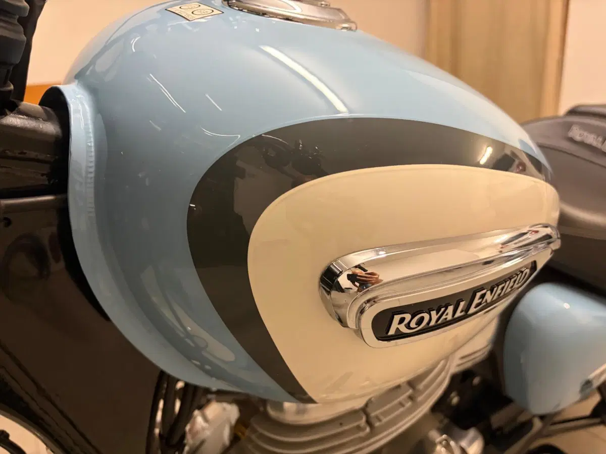 Royal Enfield Meteor 350 Aurora (2024 - 26) (5)