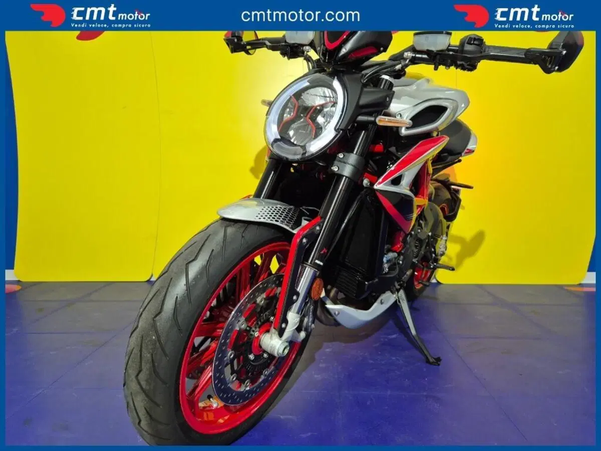 MV Agusta Dragster 800 RR SCS (2021 - 25) (2)