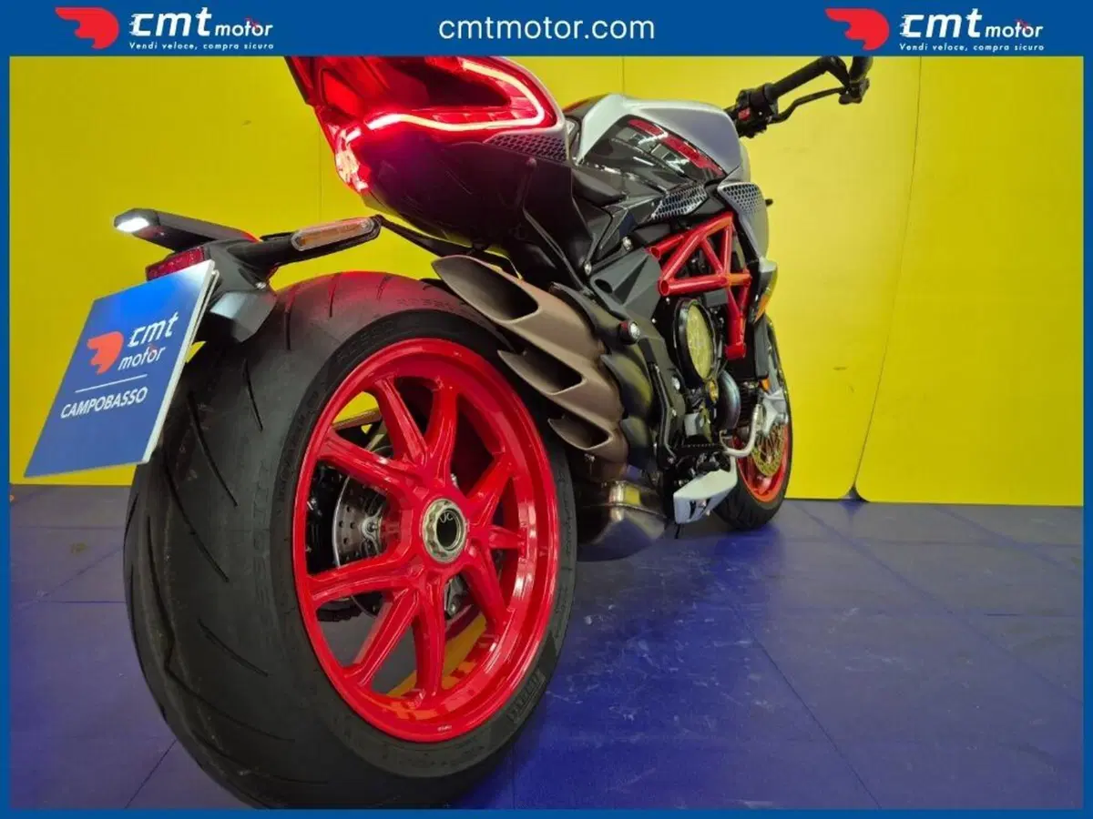 MV Agusta Dragster 800 RR SCS (2021 - 25) (4)