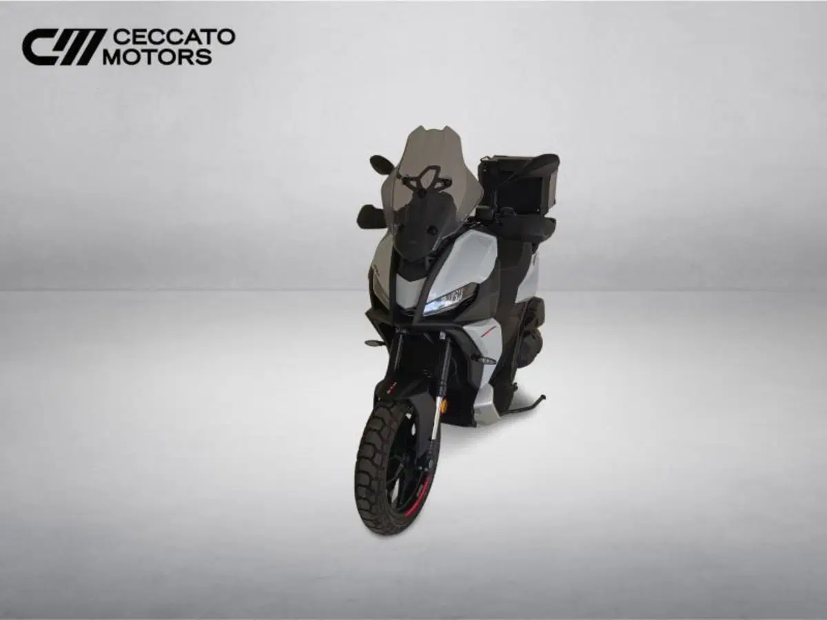 Aprilia SR GT 400 (2026) (10)