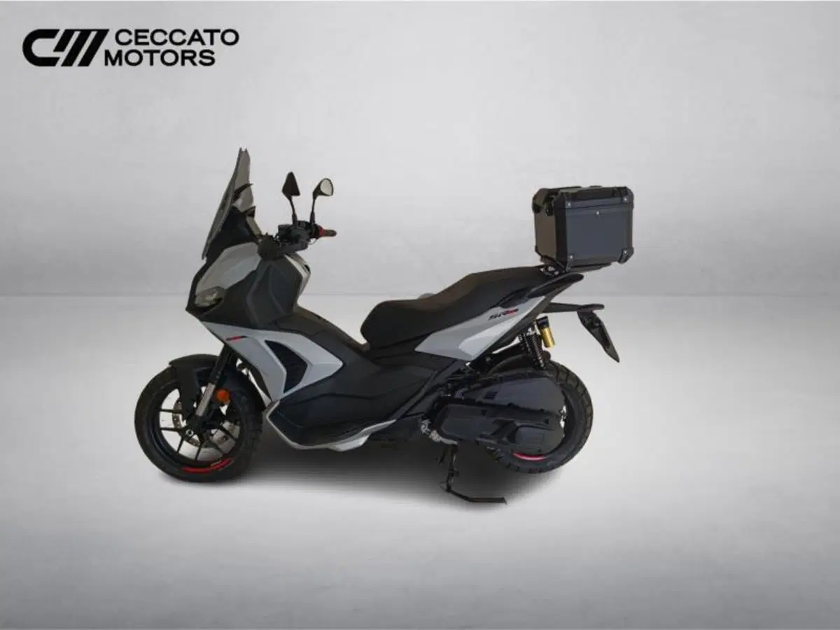 Aprilia SR GT 400 (2026) (8)