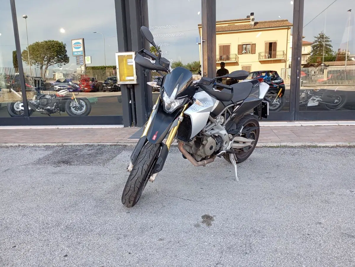 Aprilia Dorsoduro 750 (2009 - 14)