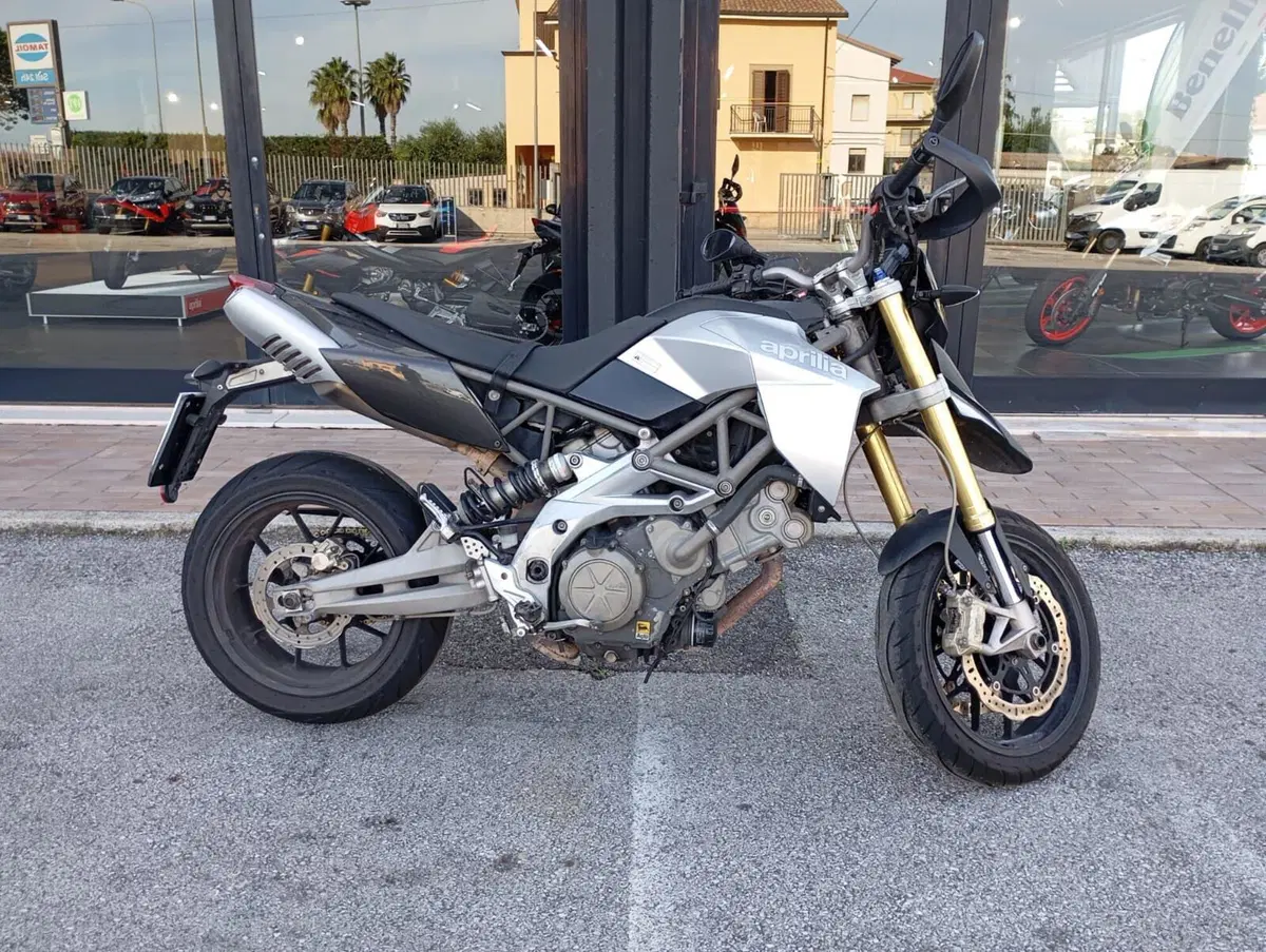 Aprilia Dorsoduro 750 (2009 - 14) (5)