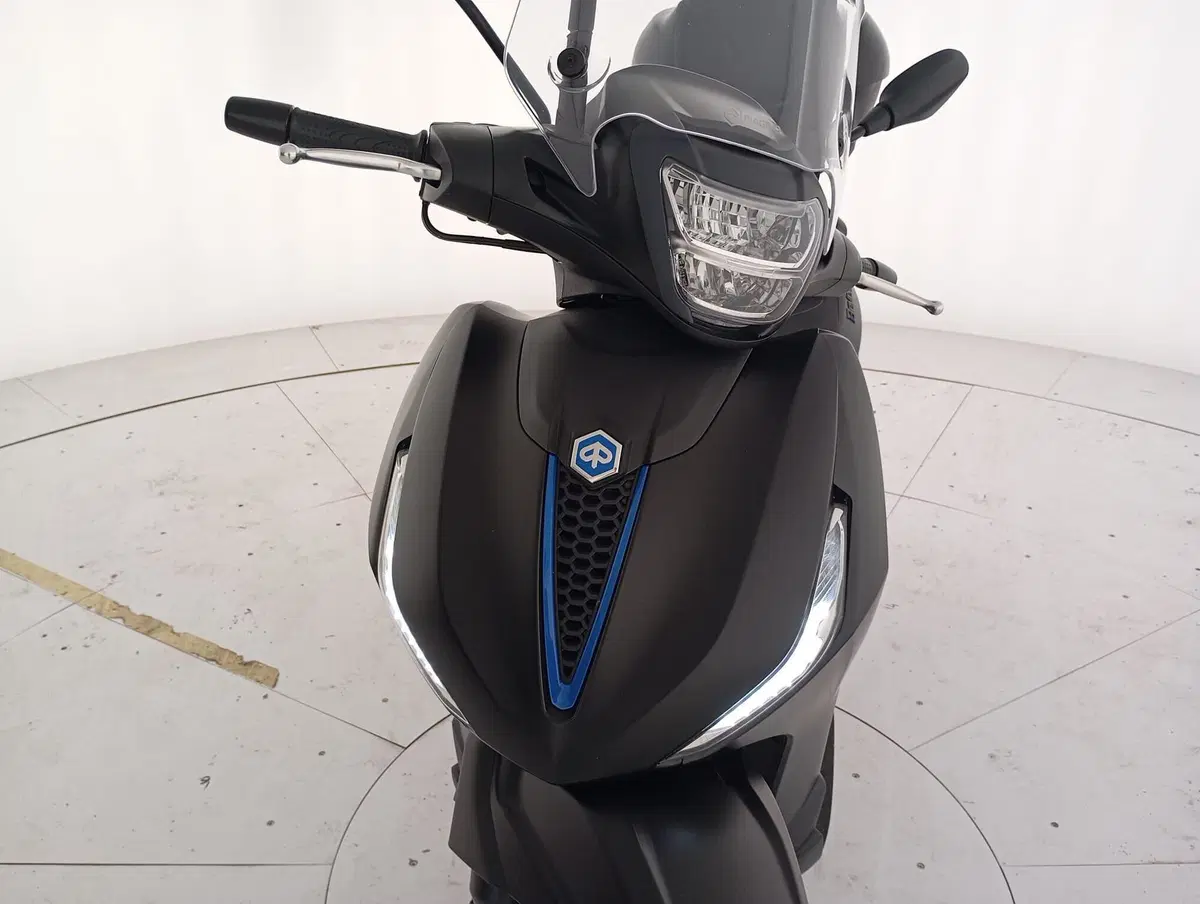 Piaggio Beverly 310 S (2025 - 26) (7)