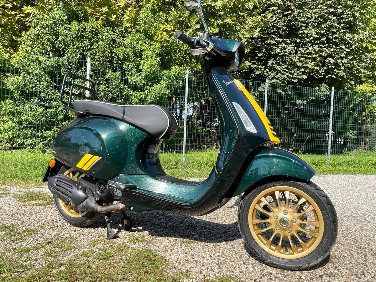 Vespa Sprint 50 Racing Sixties (2021 - 22)