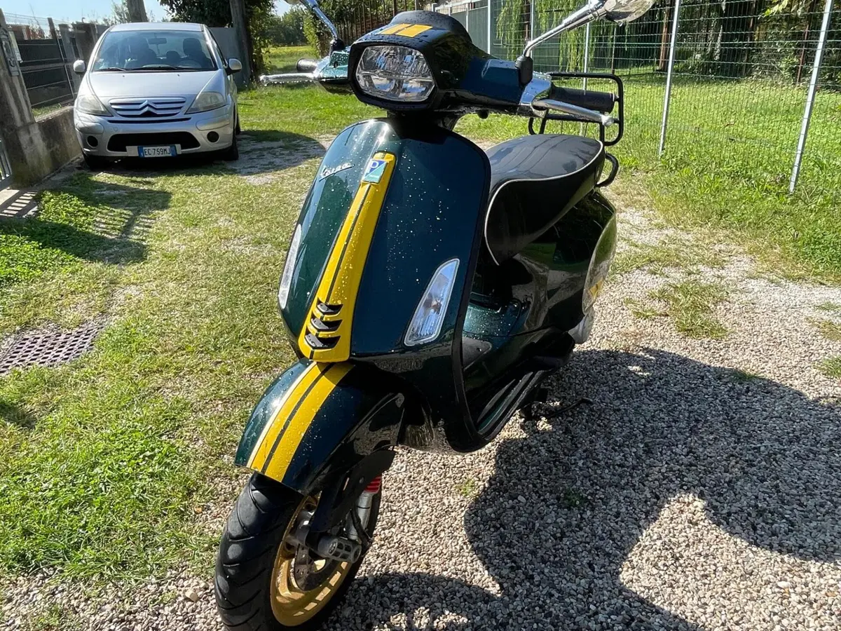 Vespa Sprint 50 Racing Sixties (2021 - 22) (7)