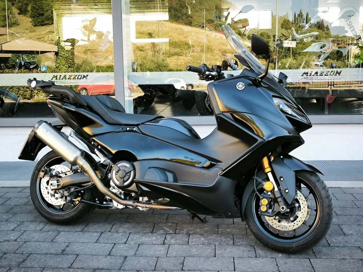 Yamaha T-Max 560 Tech Max (2025 - 26) (4)