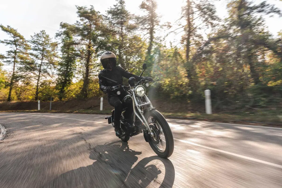 Royal Enfield Flying Flea C6, il ritorno della Pulce Volante! (6)