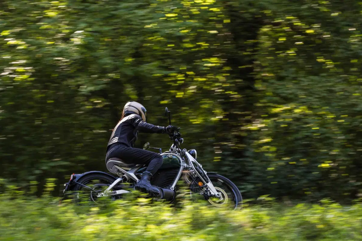 Royal Enfield Flying Flea C6, il ritorno della Pulce Volante! (10)