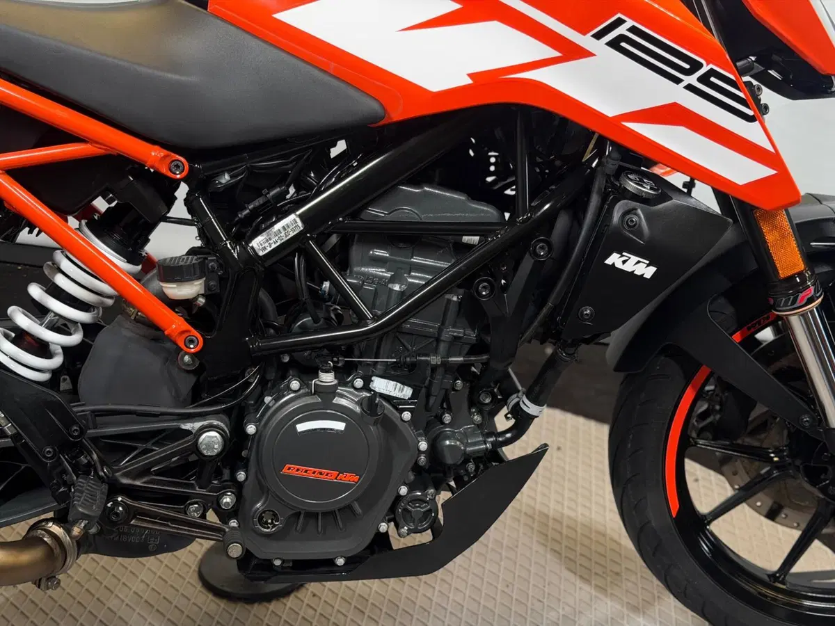 KTM 125 Duke ABS (2017 - 20) (5)