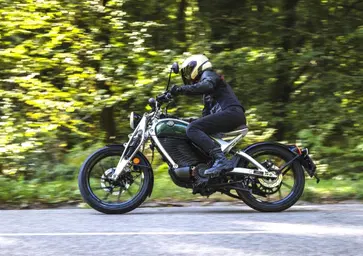 TEST Royal Enfield Flying Flea C6, il ritorno della Pulce Volante! [VIDEO]