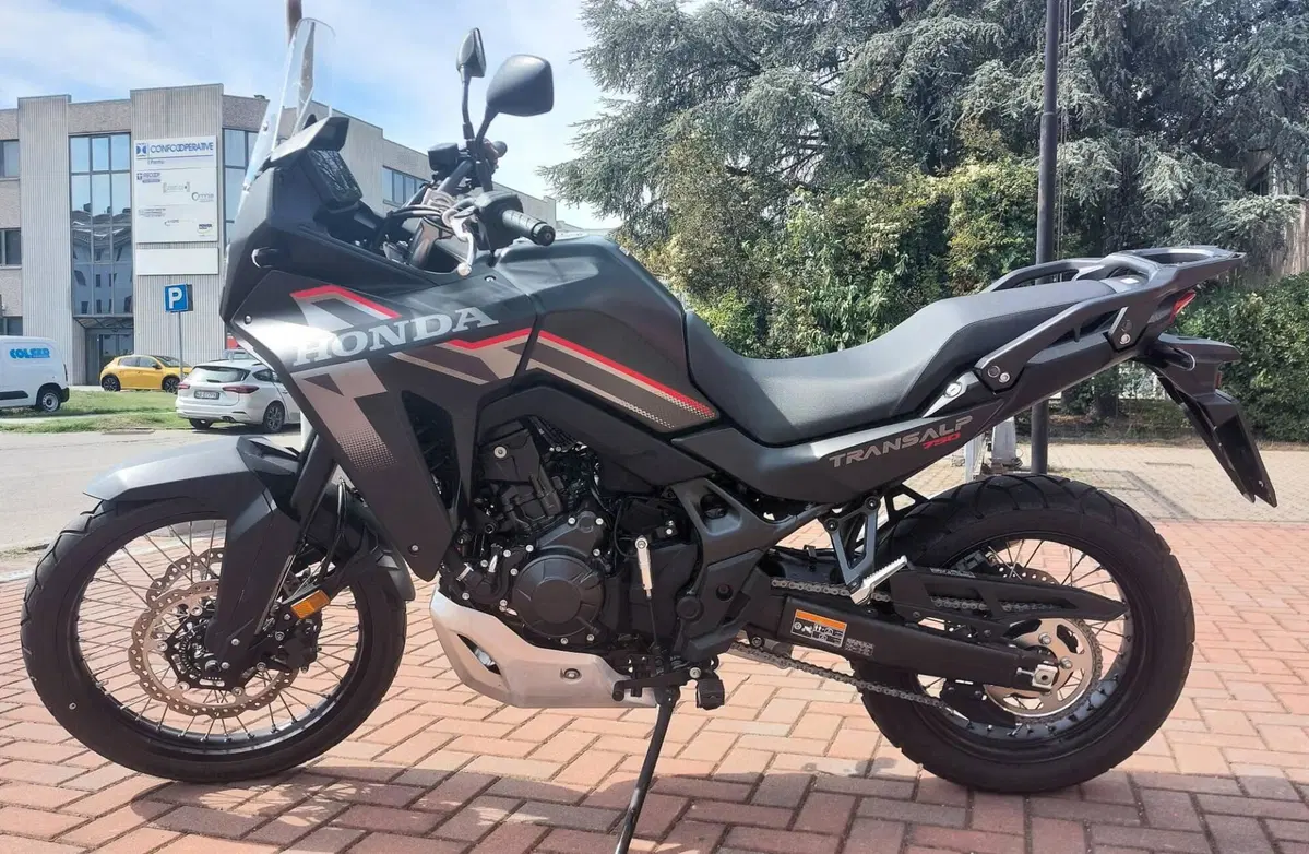 Honda Transalp XL750 (2026) (5)