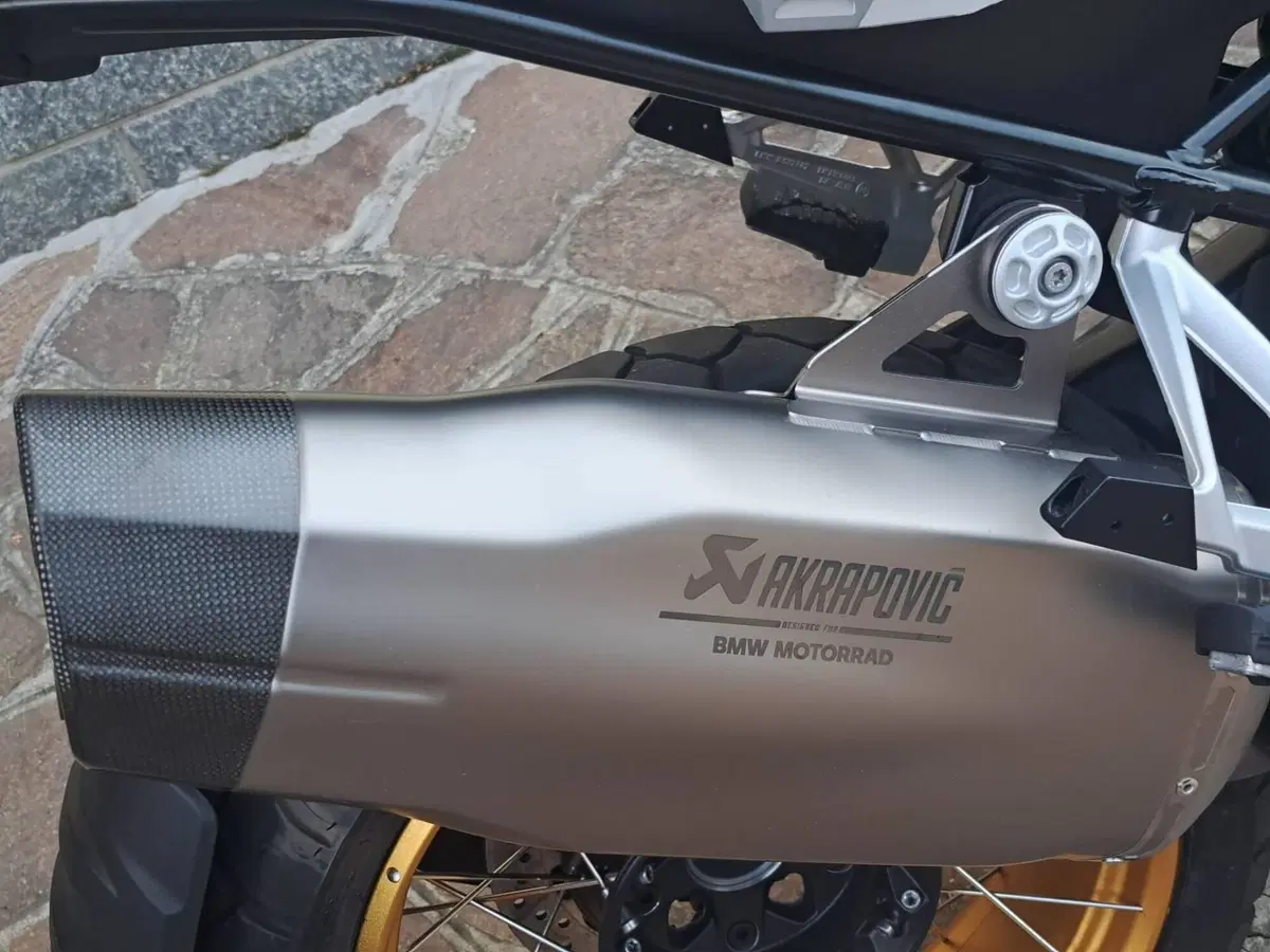 Bmw R 1250 GS (2021 - 24) (2)