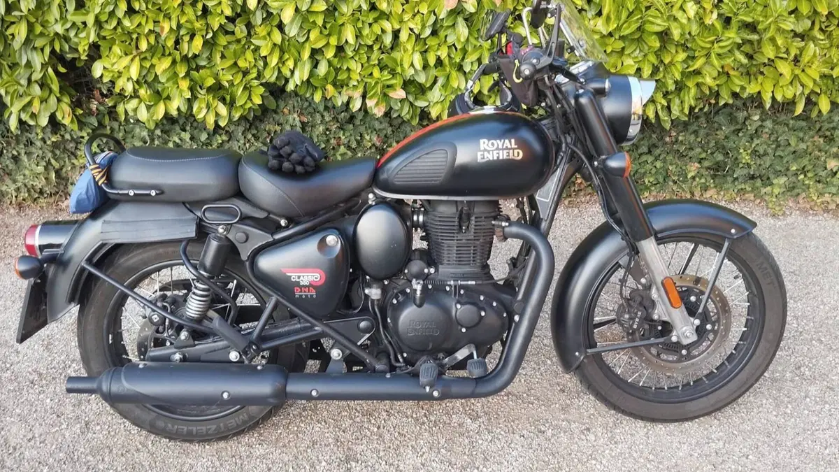 Royal Enfield Classic 350 (2021 - 26) (2)