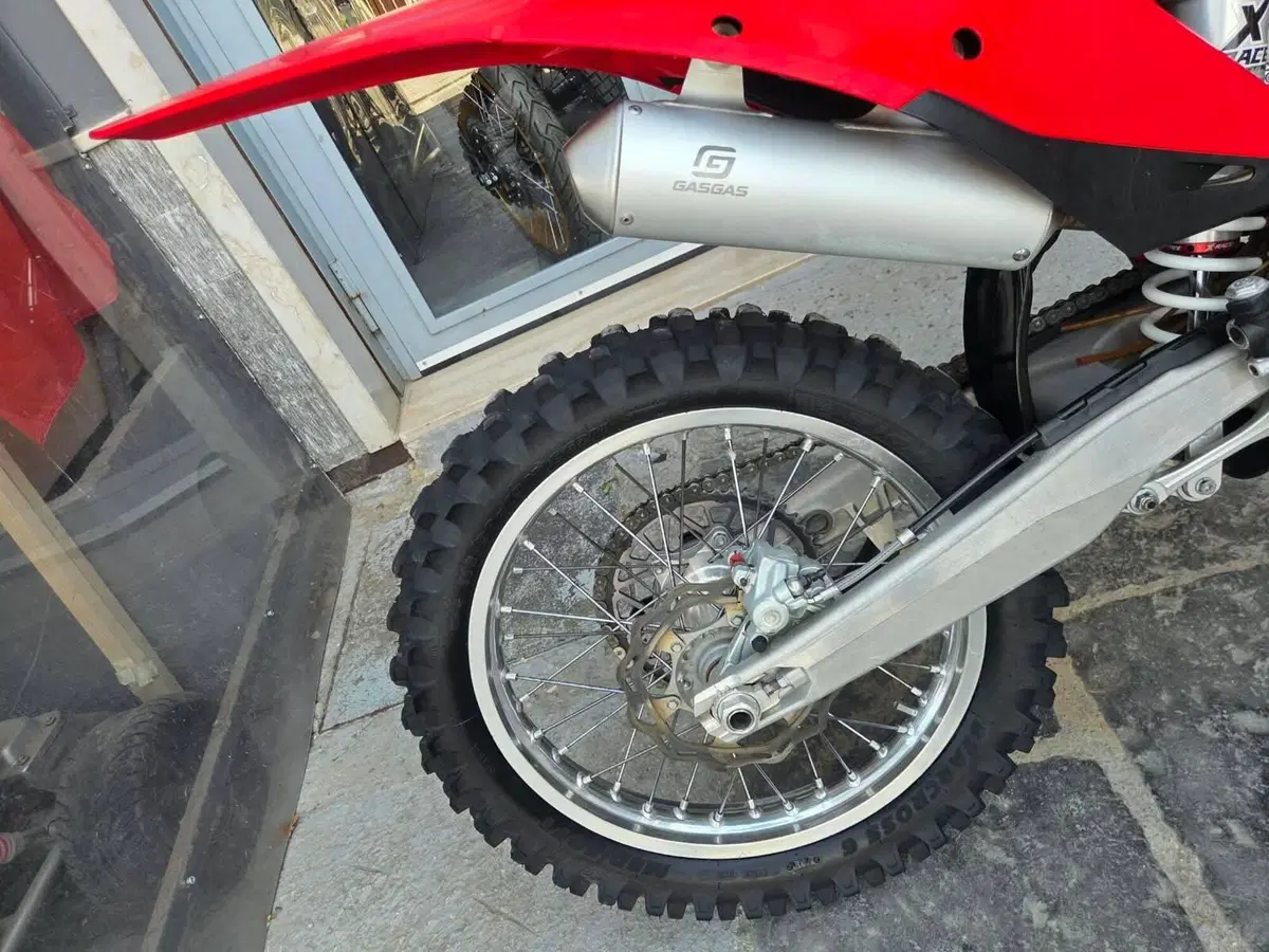 GASGAS MC 125 (2022) (14)