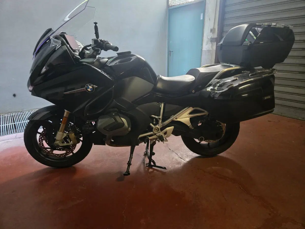 Bmw R 1250 RT (2021 - 25) (2)