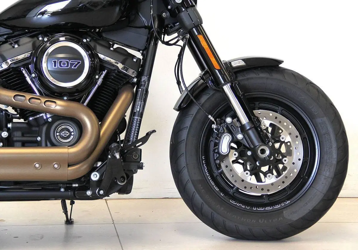 Harley-Davidson 107 Fat Bob (2017 - 20) - FXFB (2)
