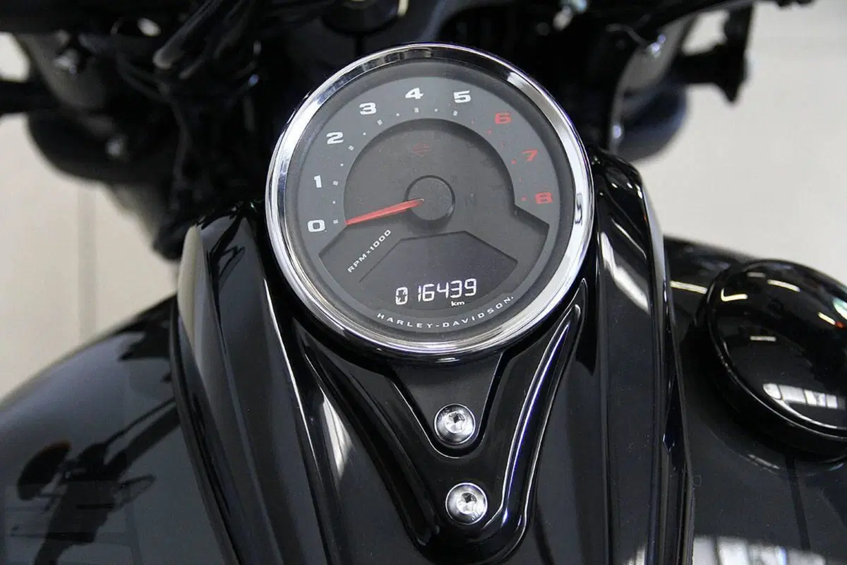 Harley-Davidson 107 Fat Bob (2017 - 20) - FXFB (11)