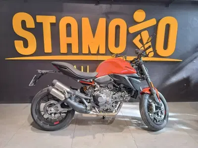 Ducati Monster 890 (2026) usata