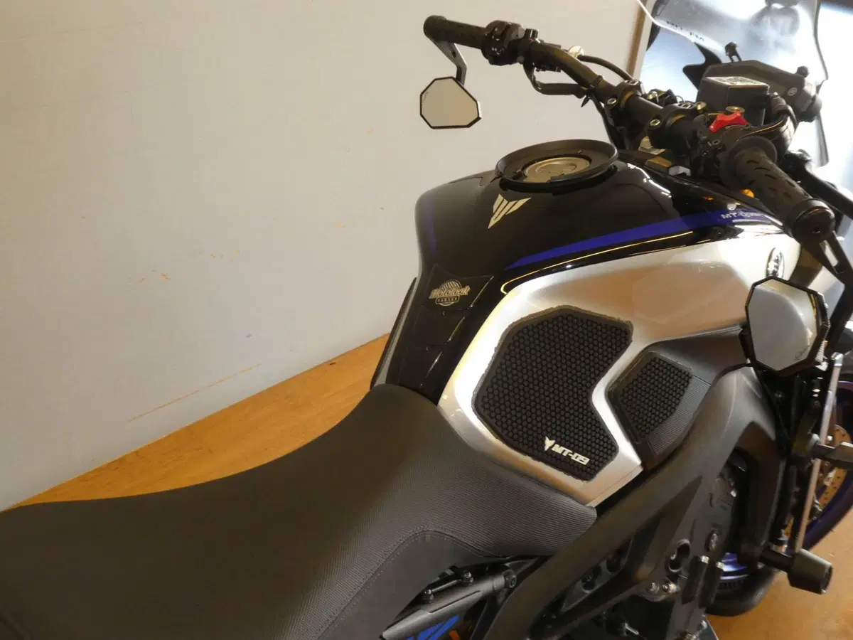 Yamaha MT-09 SP (2018 - 20) (4)