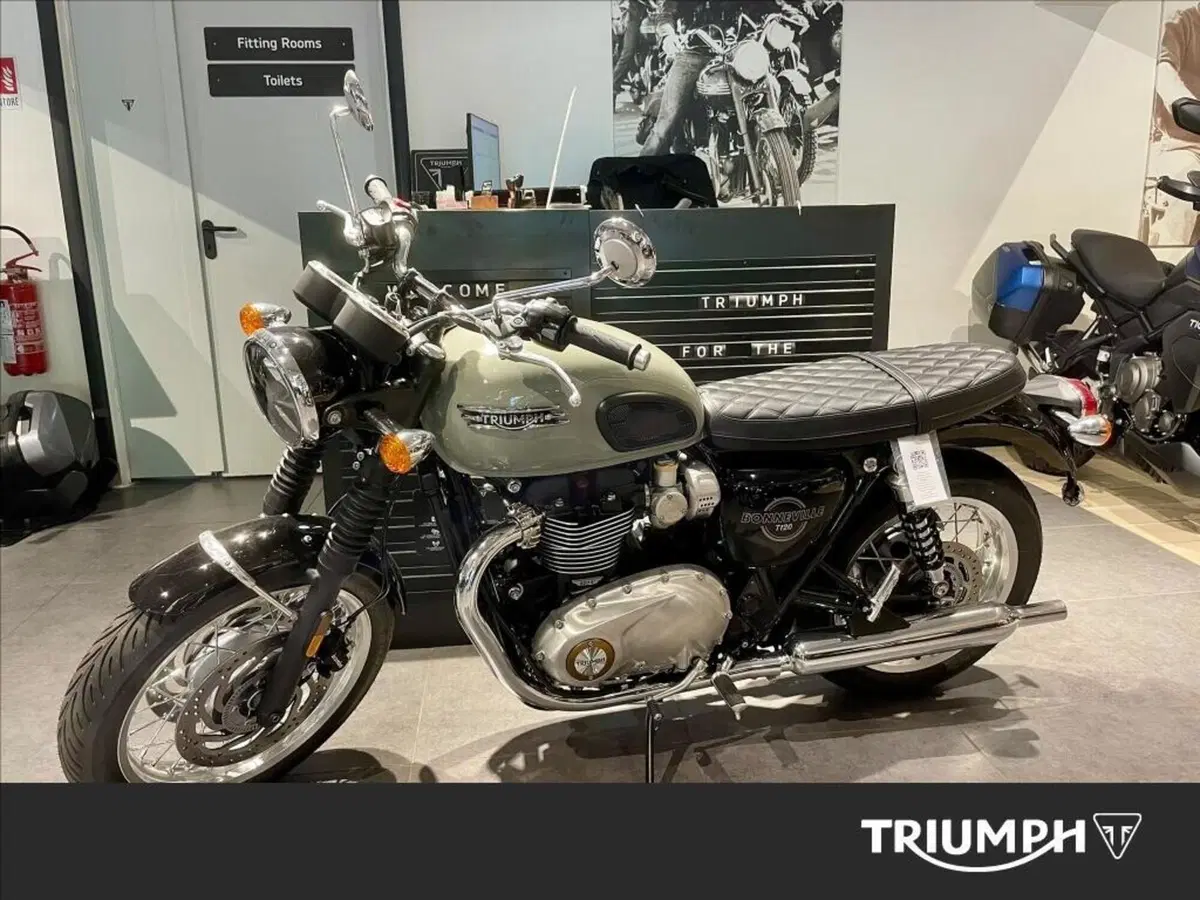 Triumph Bonneville T120 (2026) (2)