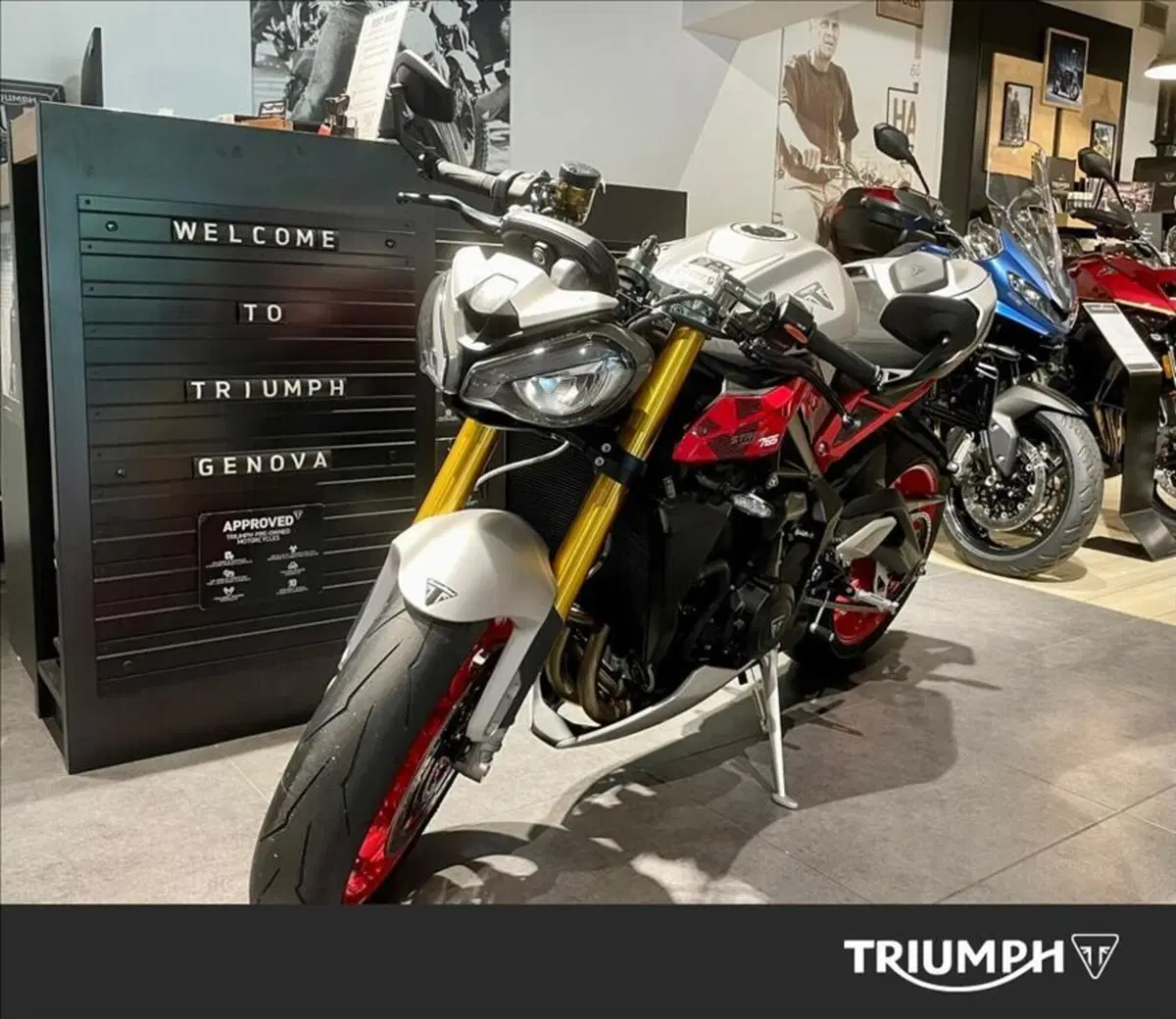 Triumph Street Triple 765 RX (2026)
