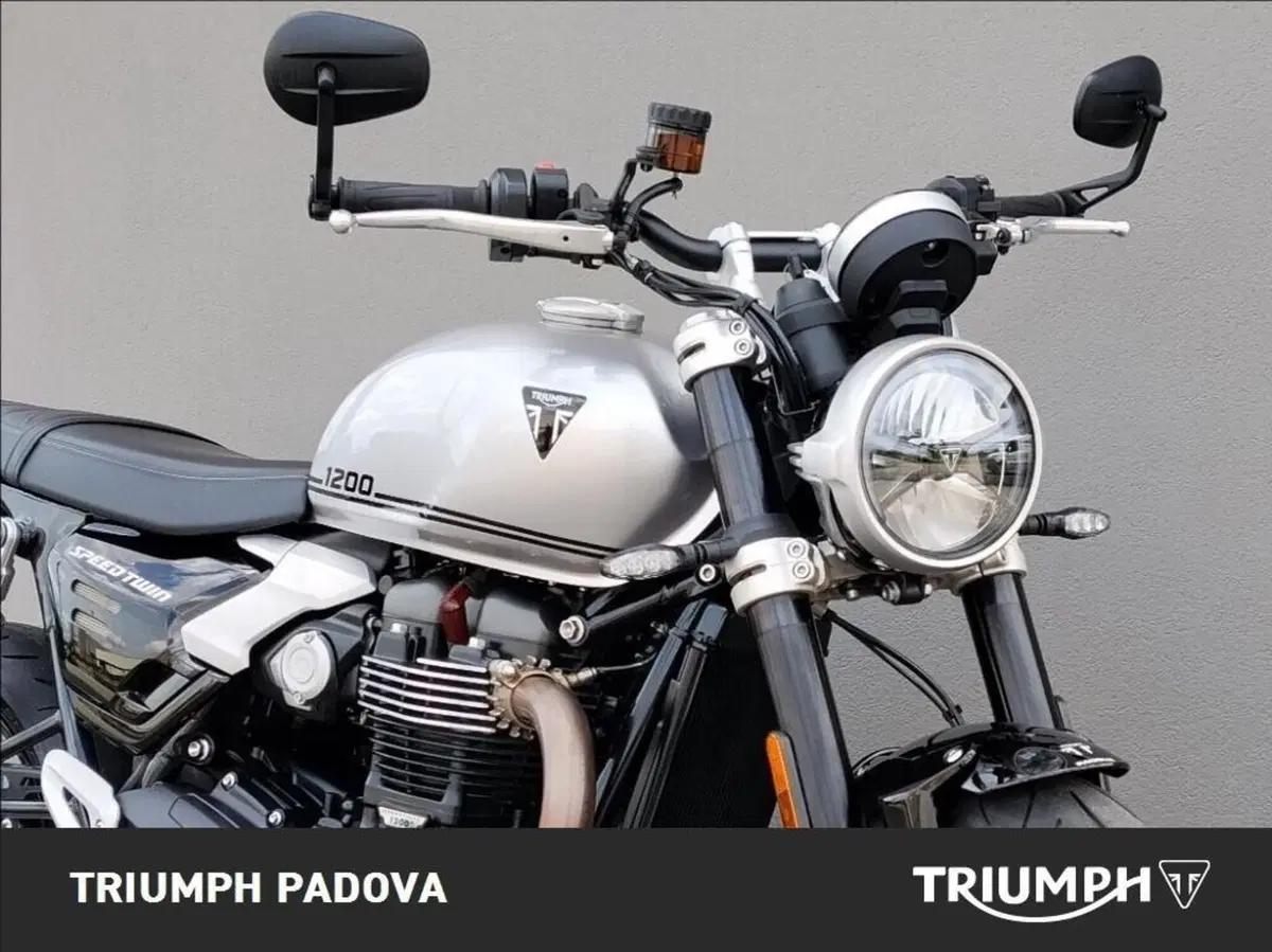 Triumph Speed Twin 1200 (2025 - 26) (5)