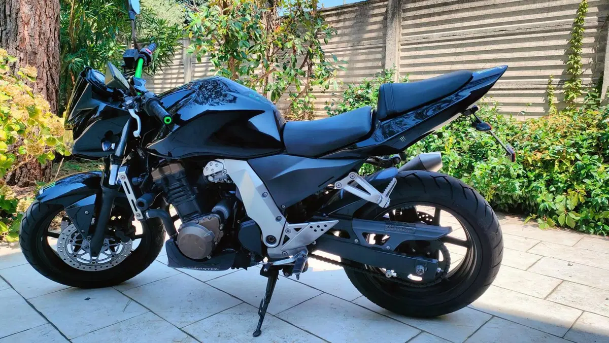 Kawasaki Z 750 (2003 - 06)
