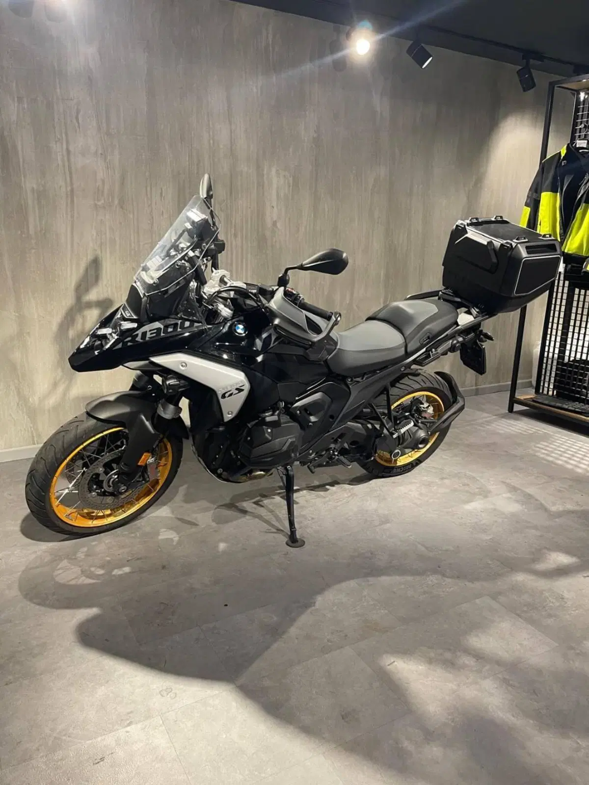 Bmw R 1300 GS Triple Black (2023 - 26) (3)