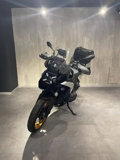 Bmw R 1300 GS Triple Black (2023 - 26) usata