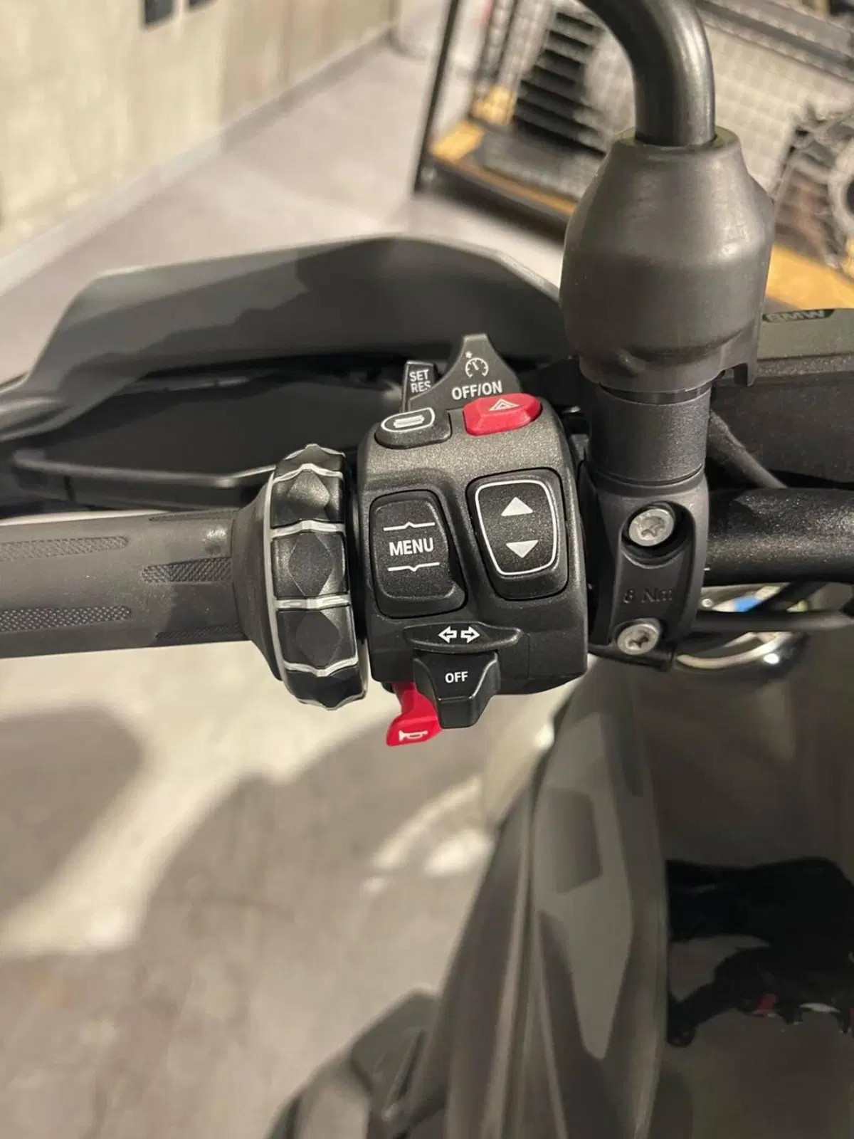 Bmw R 1300 GS Triple Black (2023 - 26) (6)