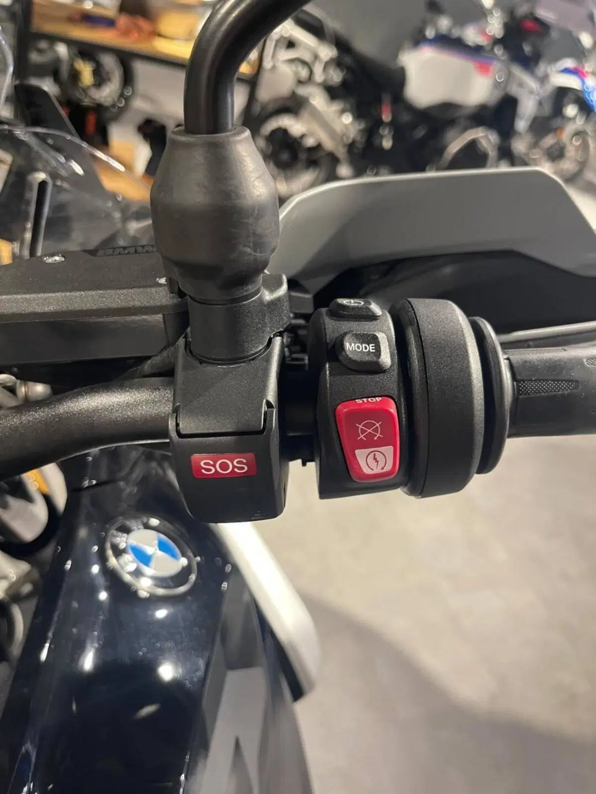Bmw R 1300 GS Triple Black (2023 - 26) (8)