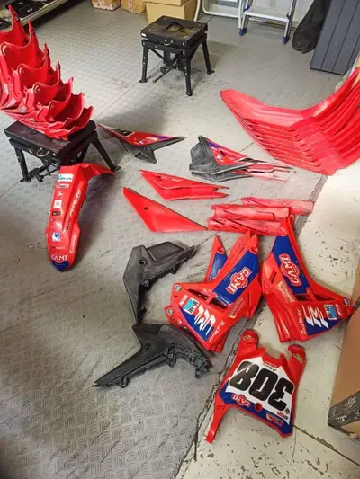 KIT PLASTICHE COMPLETO USATO HONDA CRF 250/450 202 Racetech