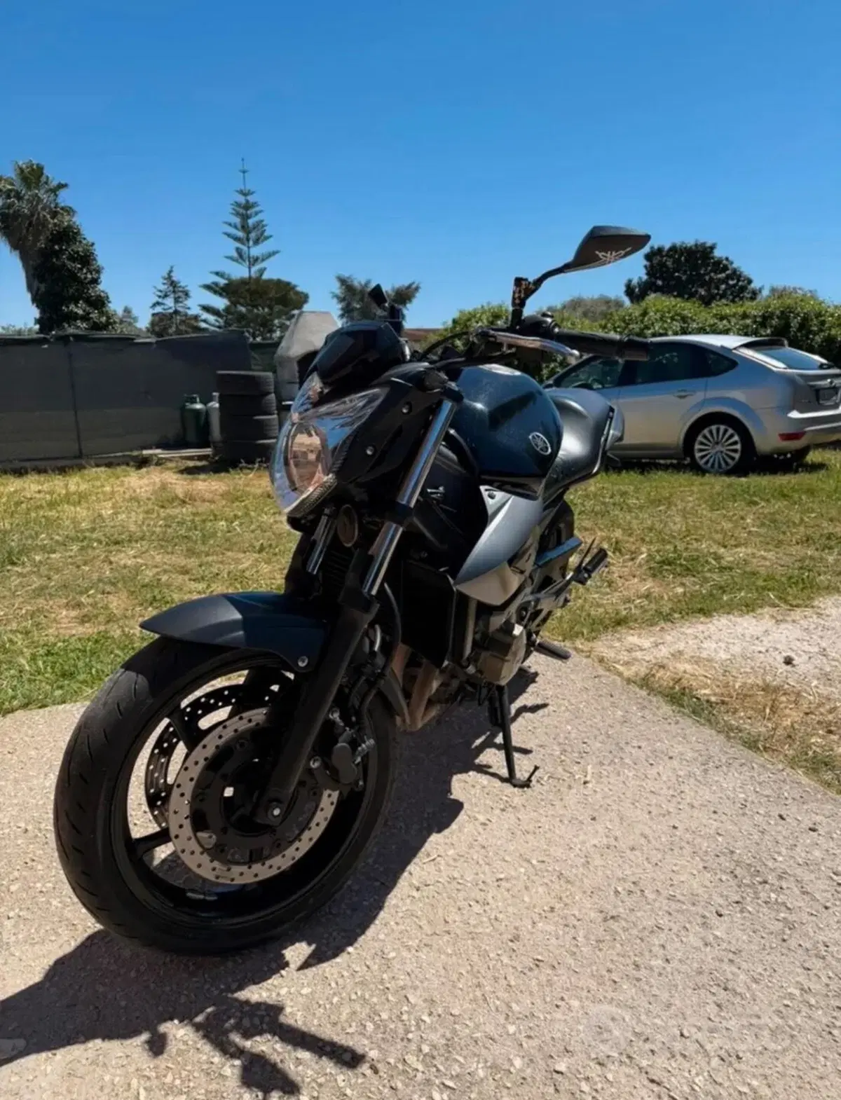 Yamaha XJ6 Diversion F (2010 - 16) (2)