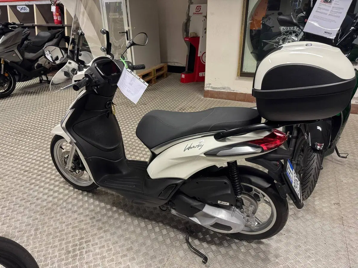 Piaggio Liberty 150 (2025 - 26) (2)