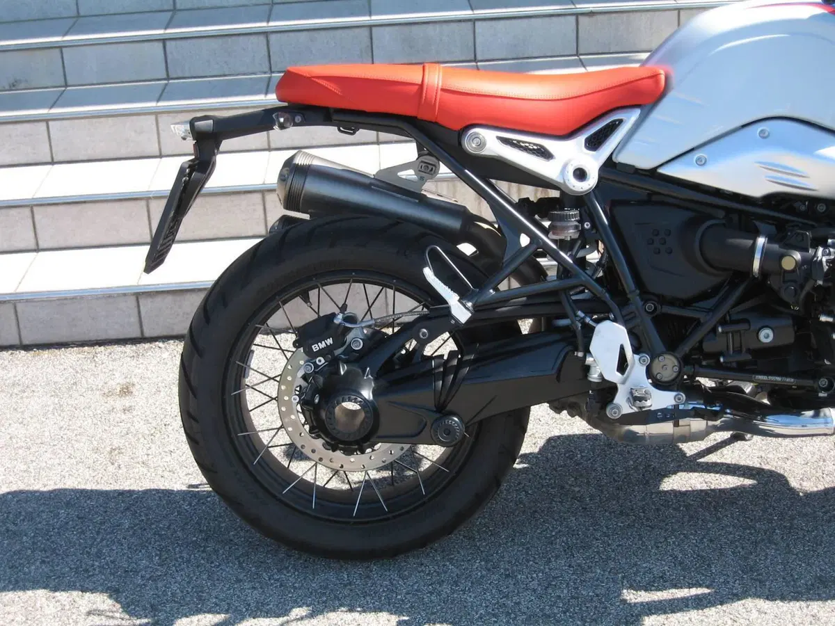 Bmw R nineT Urban GS (2021 - 24) (4)