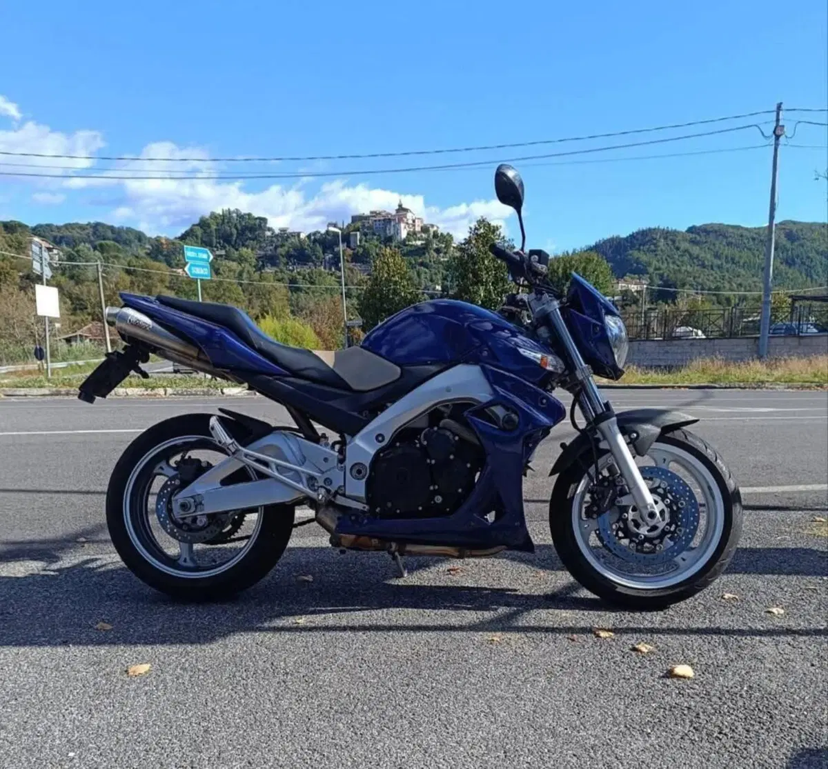 Suzuki GSR 600 (2006 - 11) (3)