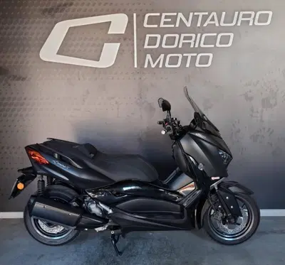 Yamaha X-Max 300 Tech Max (2020) usata